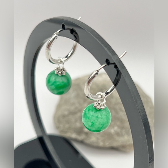 GREEN JASPER EARRINGS - Picture 5 of 10